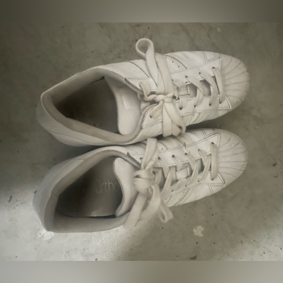 Adidas super Stars - Picture 5 of 6